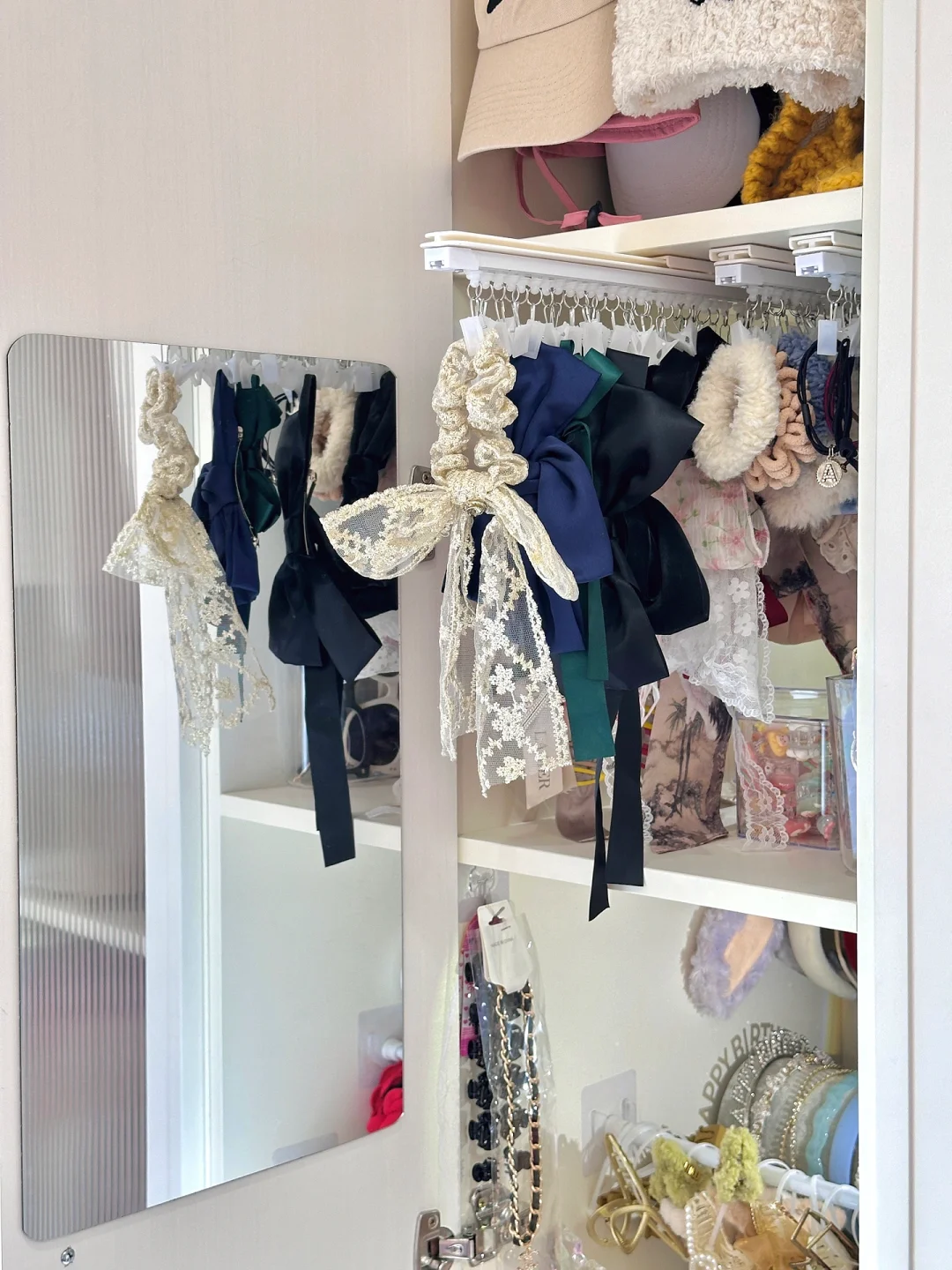 不到百元！！自己在家就能DIY的饰品柜?