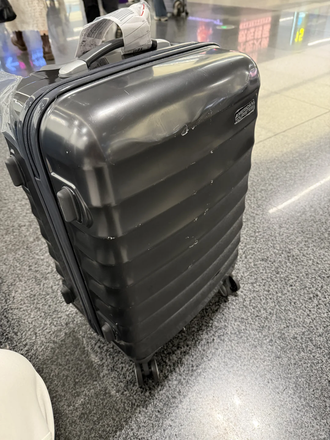 航空托运行李损坏五分钟快速理赔