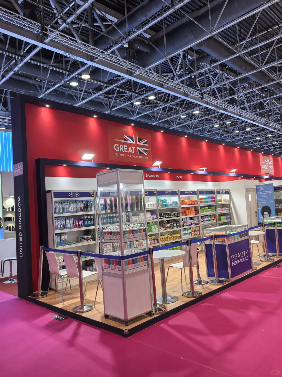 现场直击?迪拜国际美容展首日