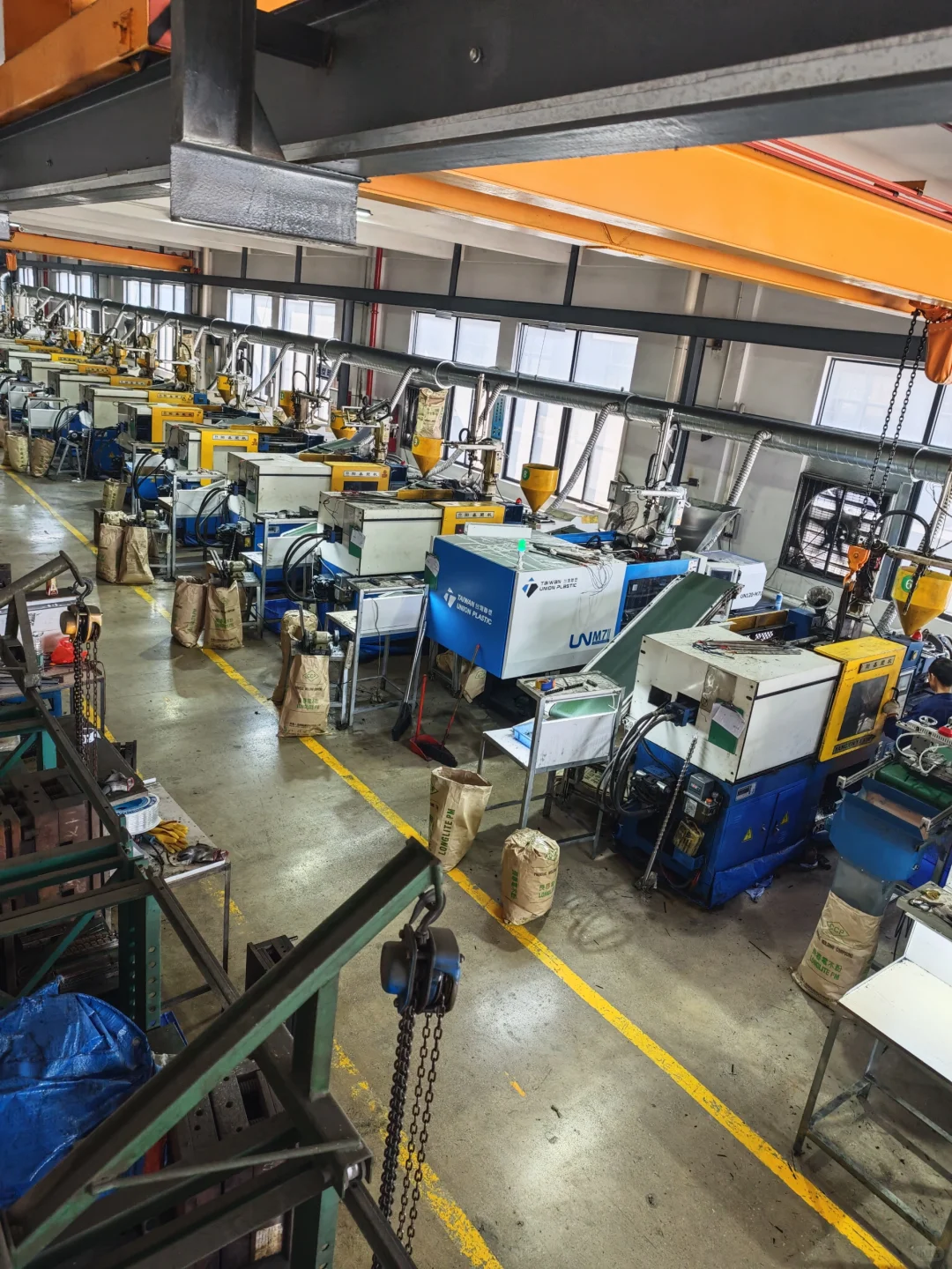 “厂二代”们怎么接单