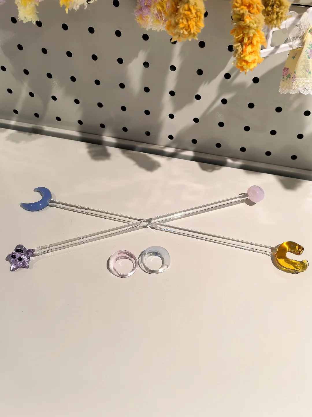 烧玻璃 拿陶瓷 探新店 喝茶 聊天