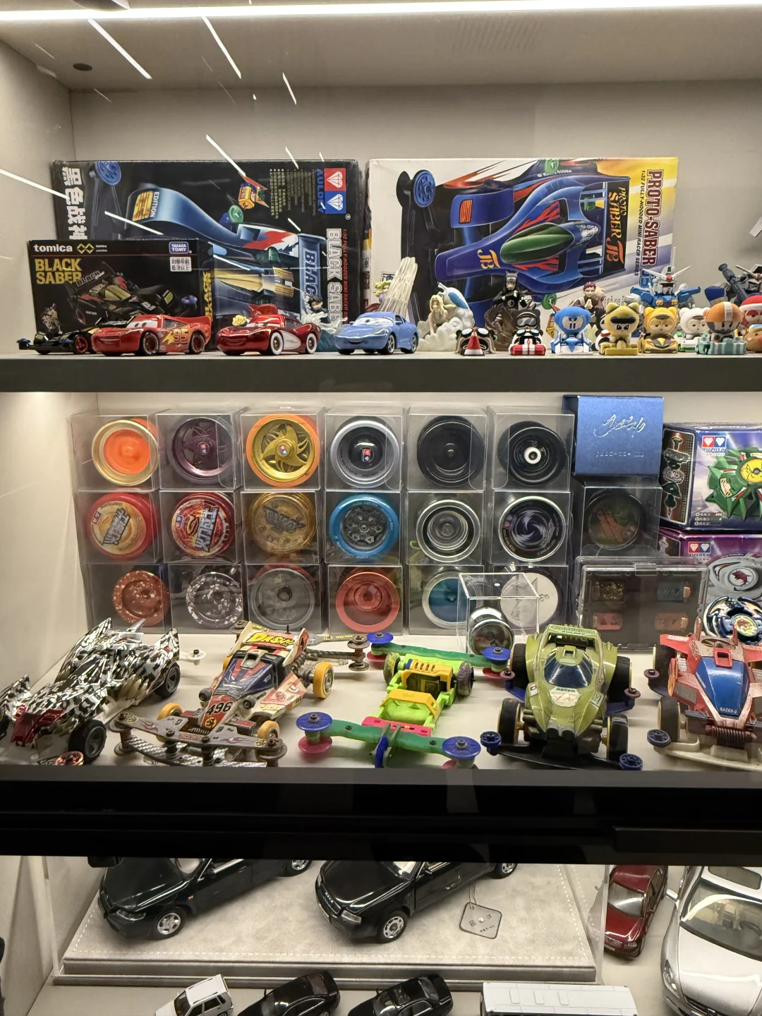 10年收藏 100辆汽车模型我的车库比4S店豪华