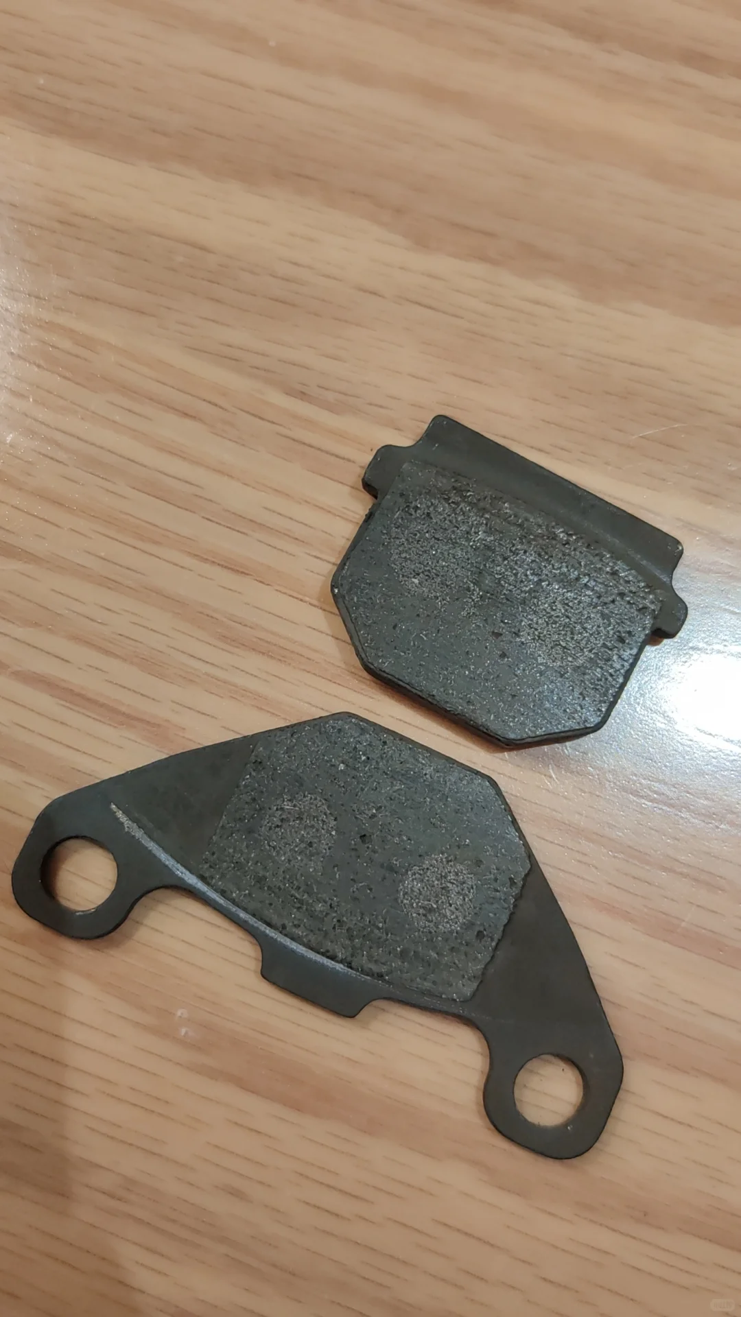 摩托车卡钳螺丝拆不下来