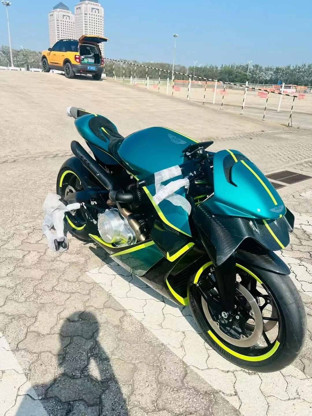 阿斯顿·马丁 AMB 001 Pro惊现国内