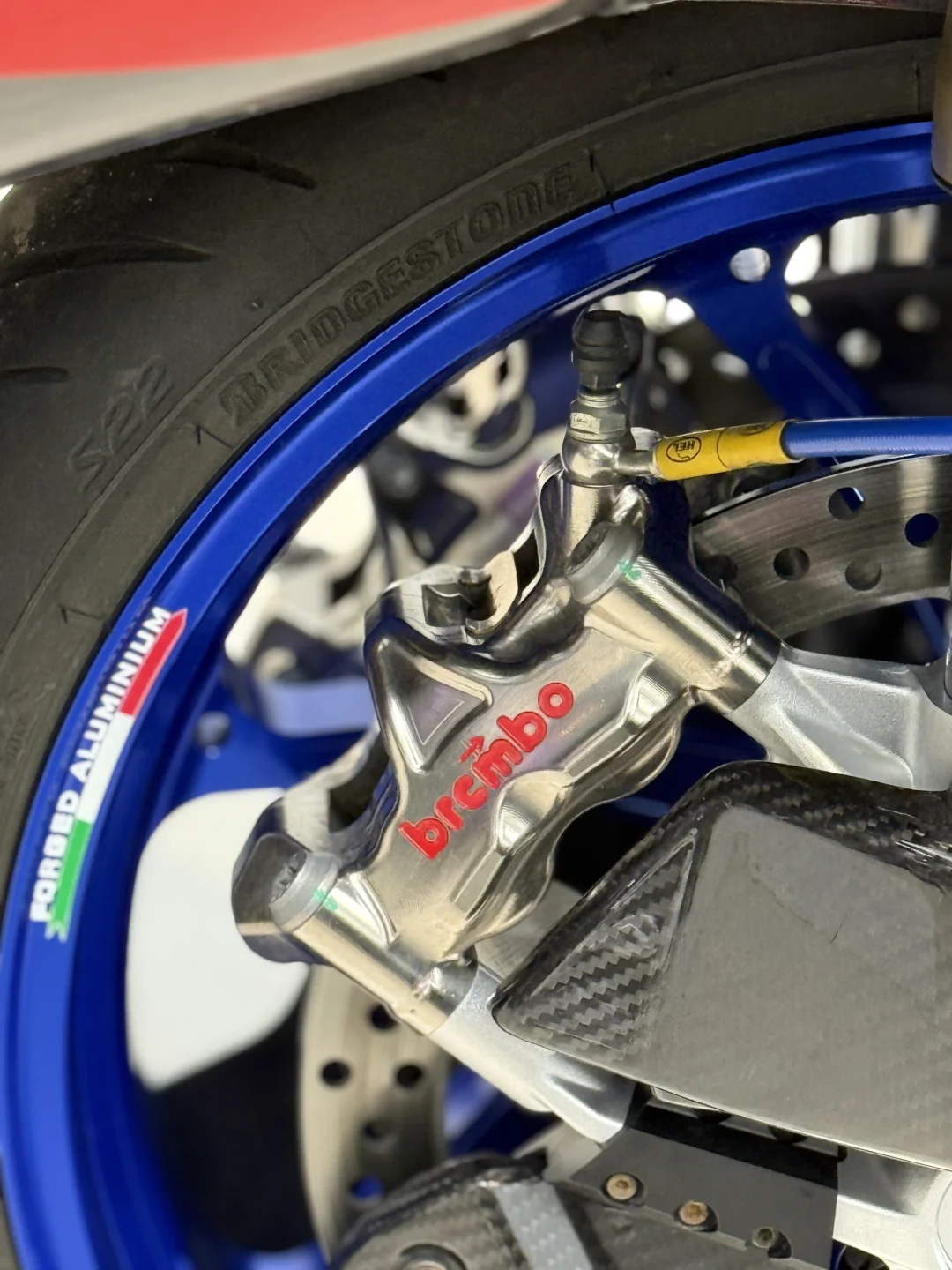 24年一首S1000RR满改雷霆套件 你的白月光?