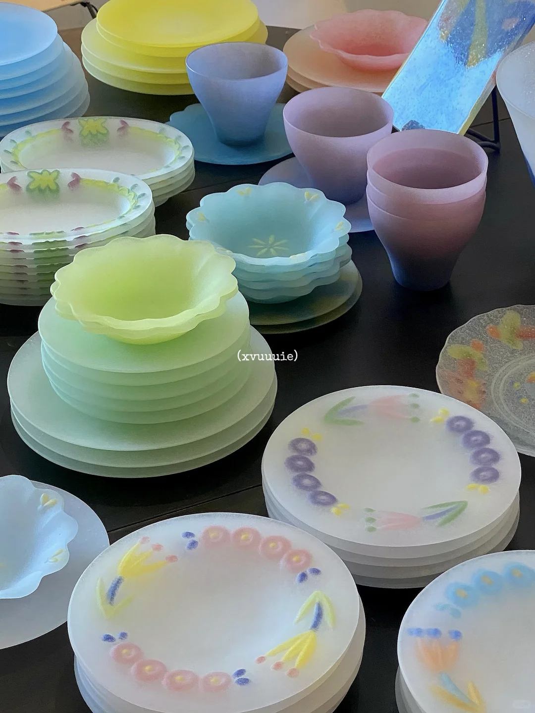 景德镇雕塑瓷厂zui喜欢的店?手作玻璃粉烧