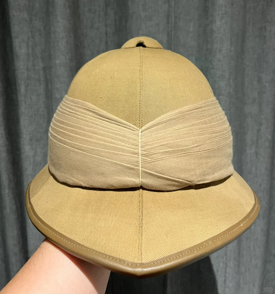 缠Puggaree的乐趣,和做头发是相通的