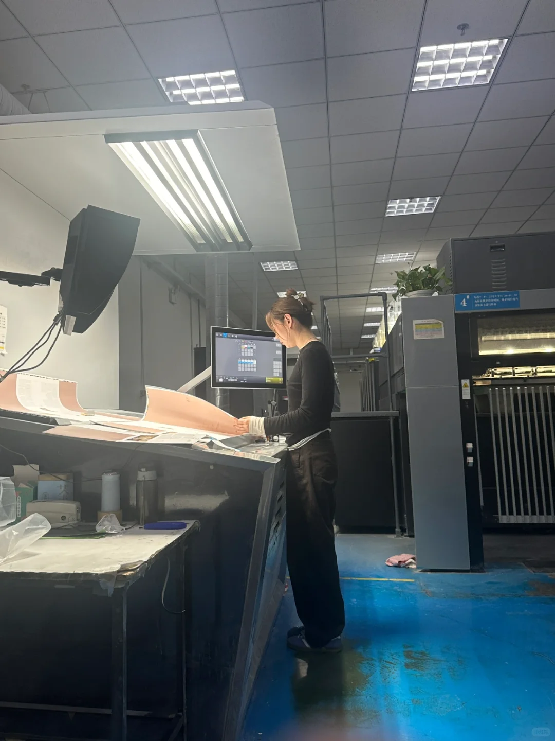 印刷厂女工的一天?