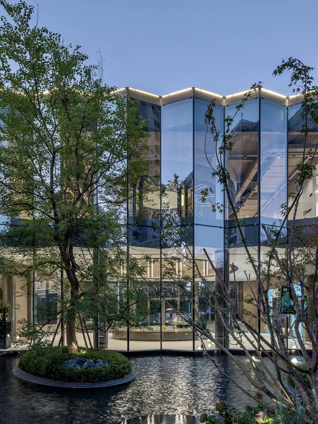 我们近期完成的一个售楼处 | UUA