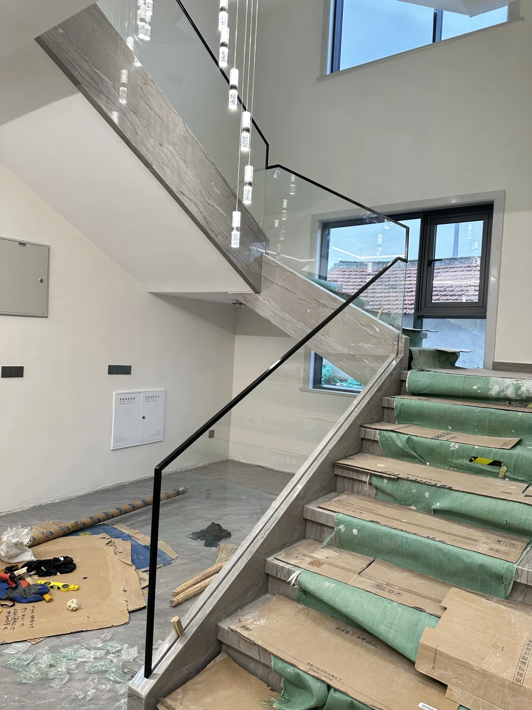 楼梯玻璃扶手订做