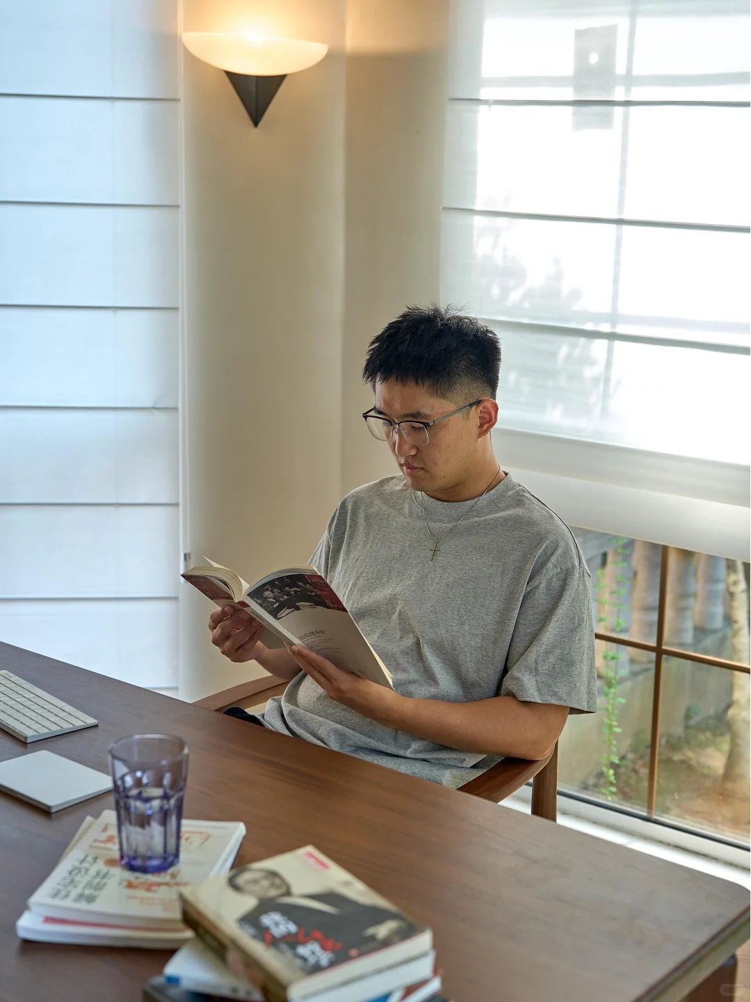 参观朋友的家?要不让他出去我进来