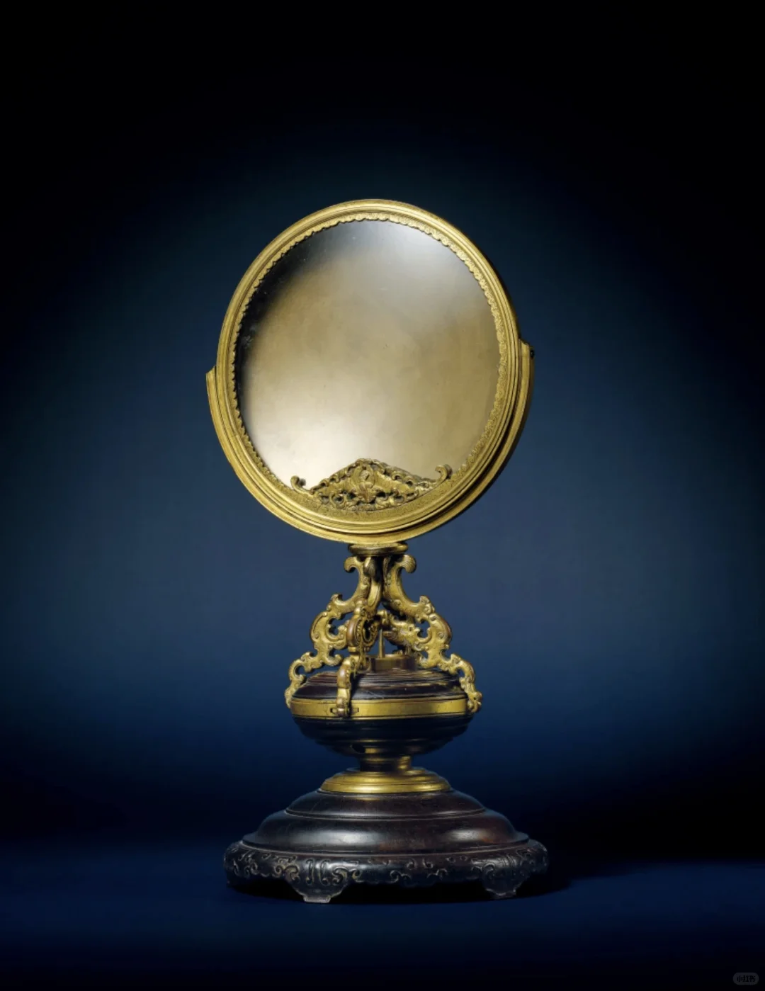 清乾隆御制铜鎏金紫檀座聚光灯