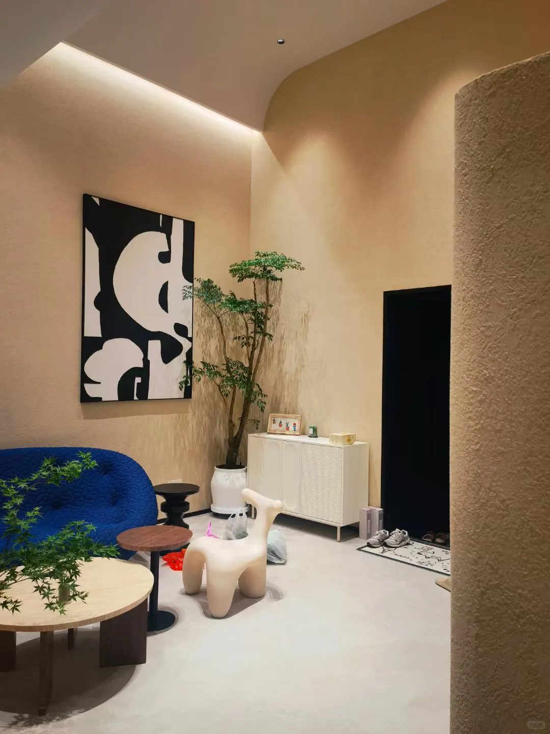 别墅地下室刷艺术涂料防霉防潮够用吗？