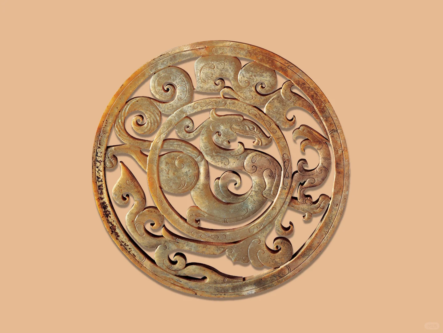 堪称翘楚的战国白玉透雕龙凤纹璧