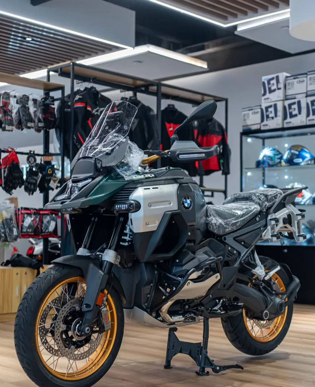 R1300GSADV 719到店啦！确实帅！