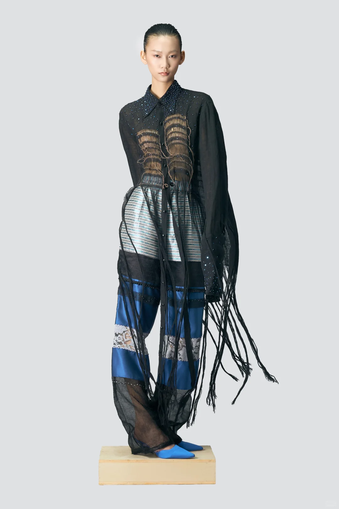 遇见抽纱系列时装Look6