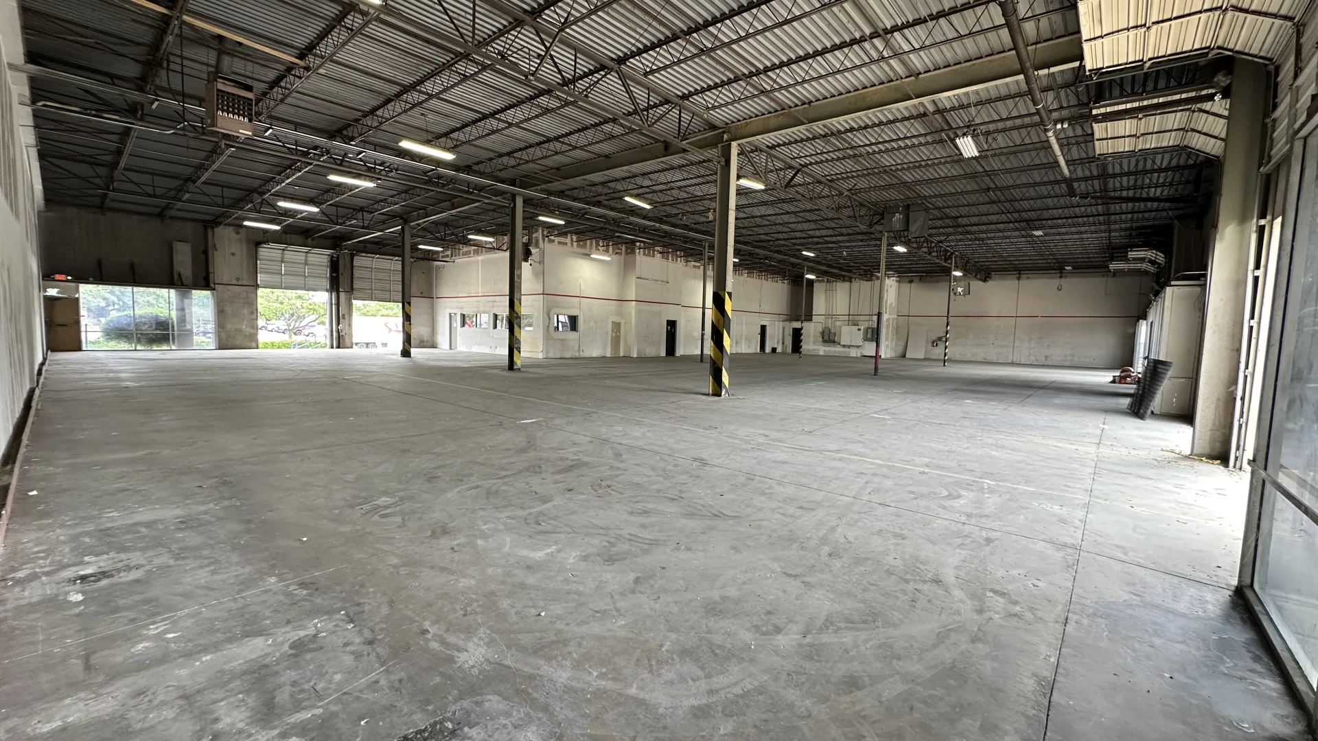 合作：美国达拉斯建材卫浴展厅组合营销