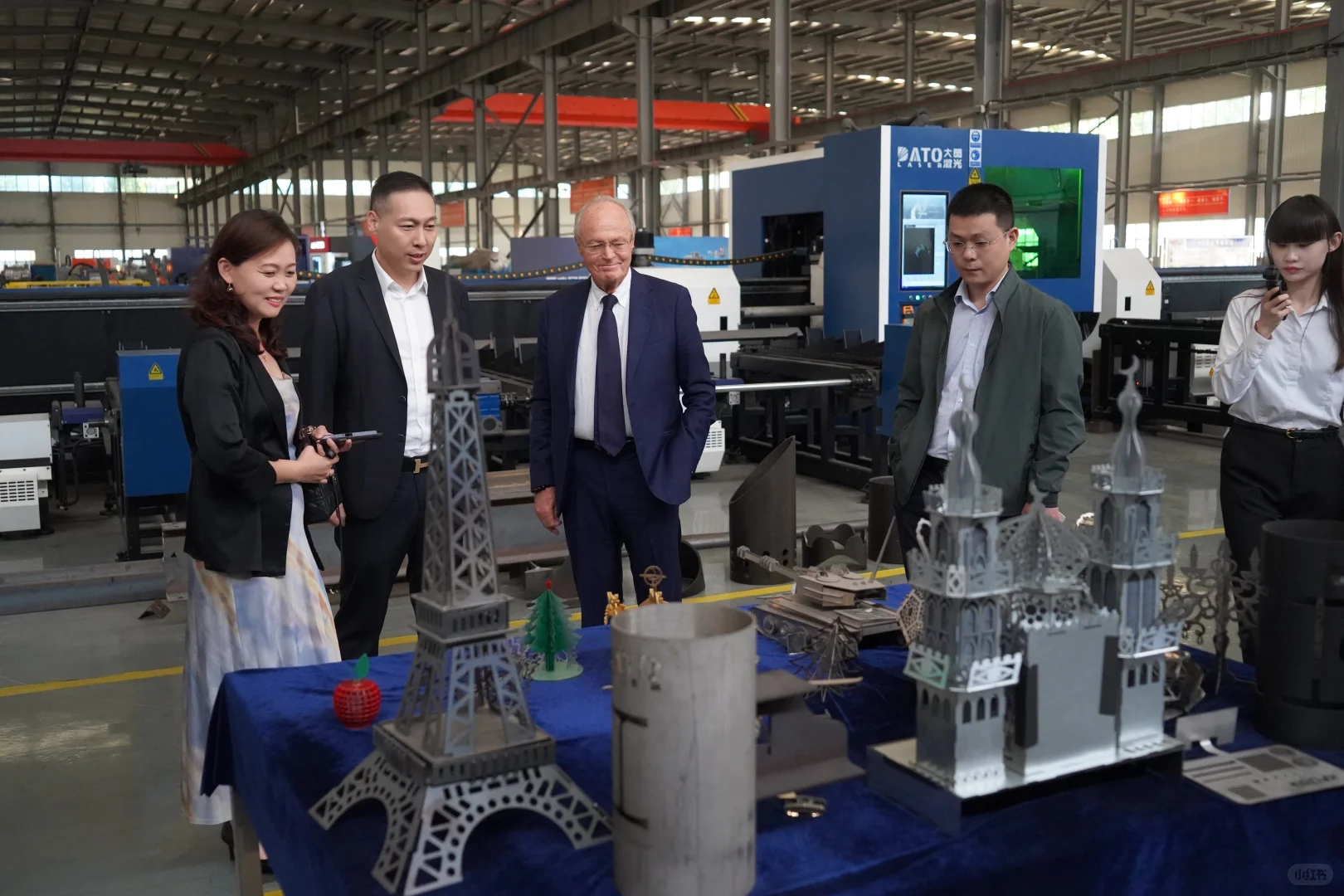 热诚欢迎匈牙利前总理莅临大图激光