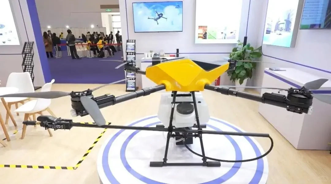国内首发亮相，去航空大会看新款无人机