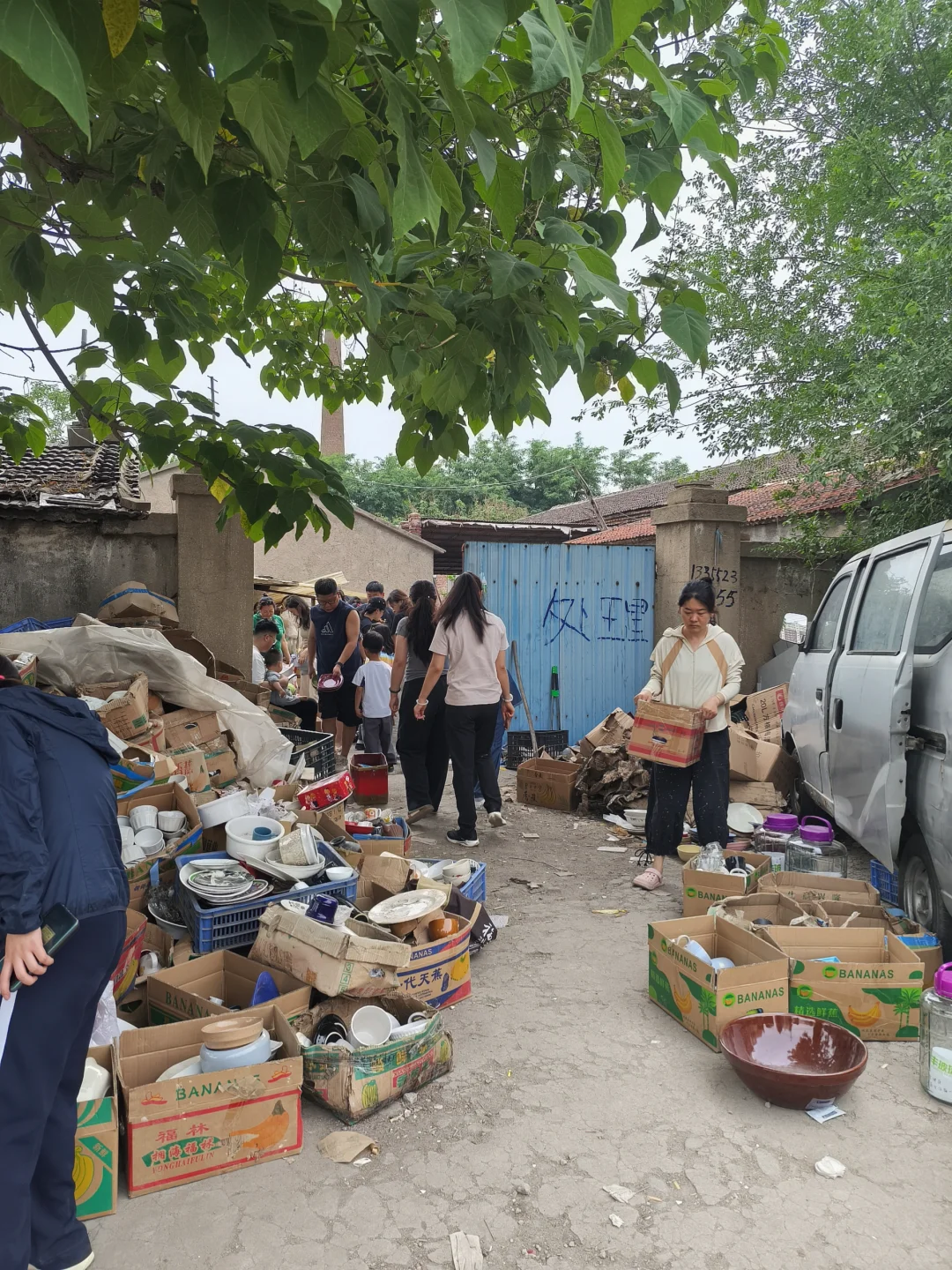 博山惊现陶瓷玻璃捡漏王!1元起抢疯