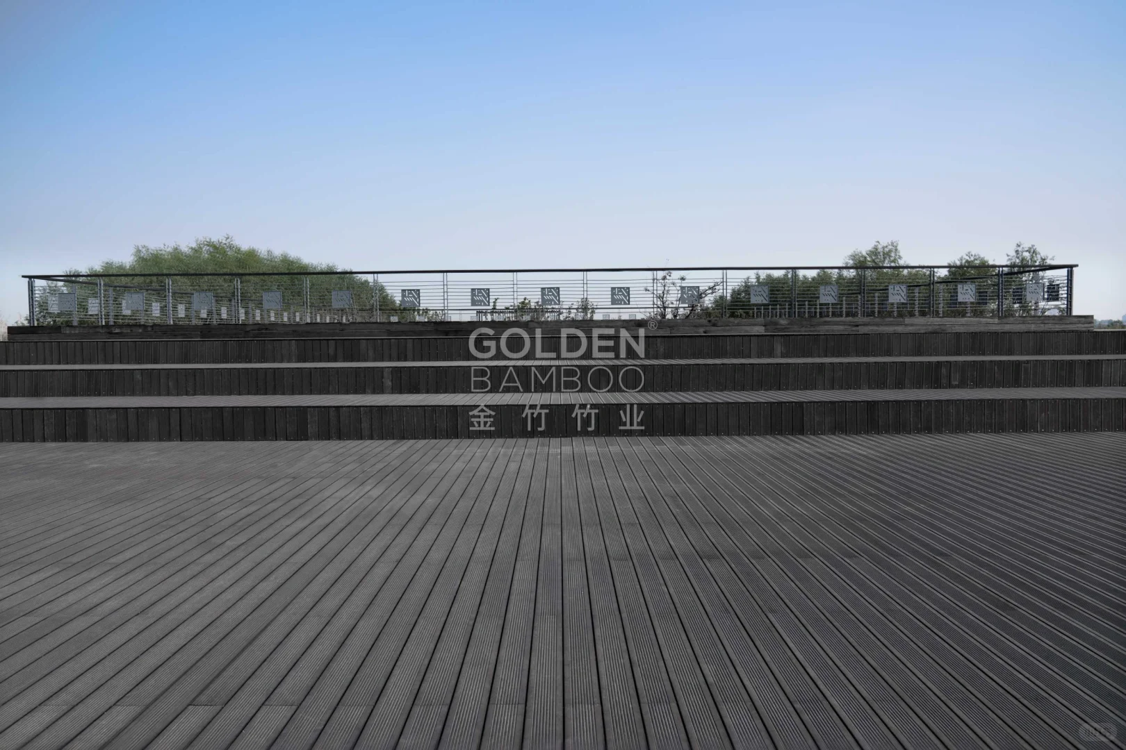 ?户外常见铺装地板的优缺点