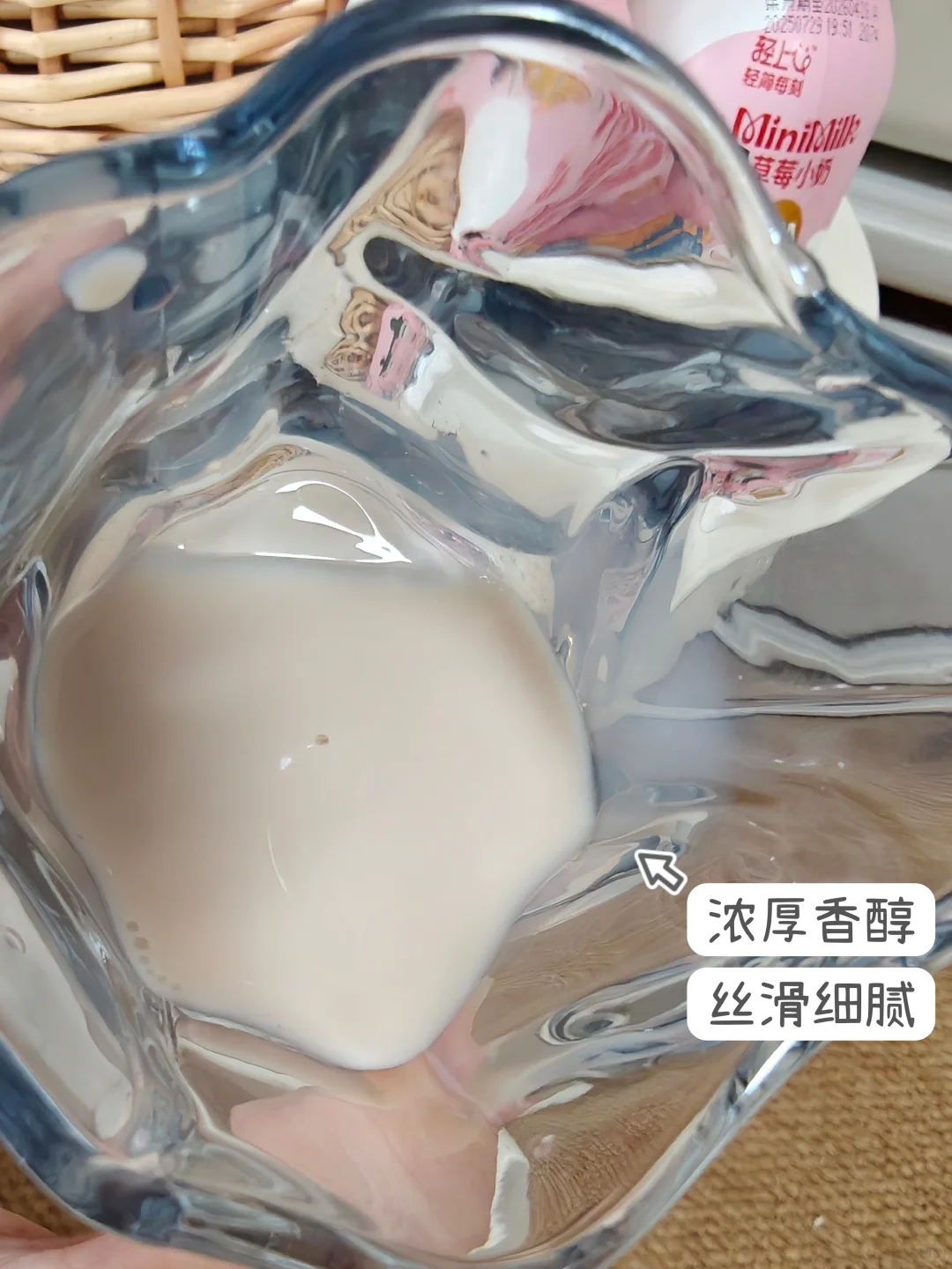 家有俩娃的能量站！姐弟抢着喝！