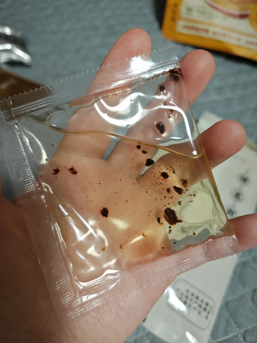 白象麻酱米线这油包是变质了吗？