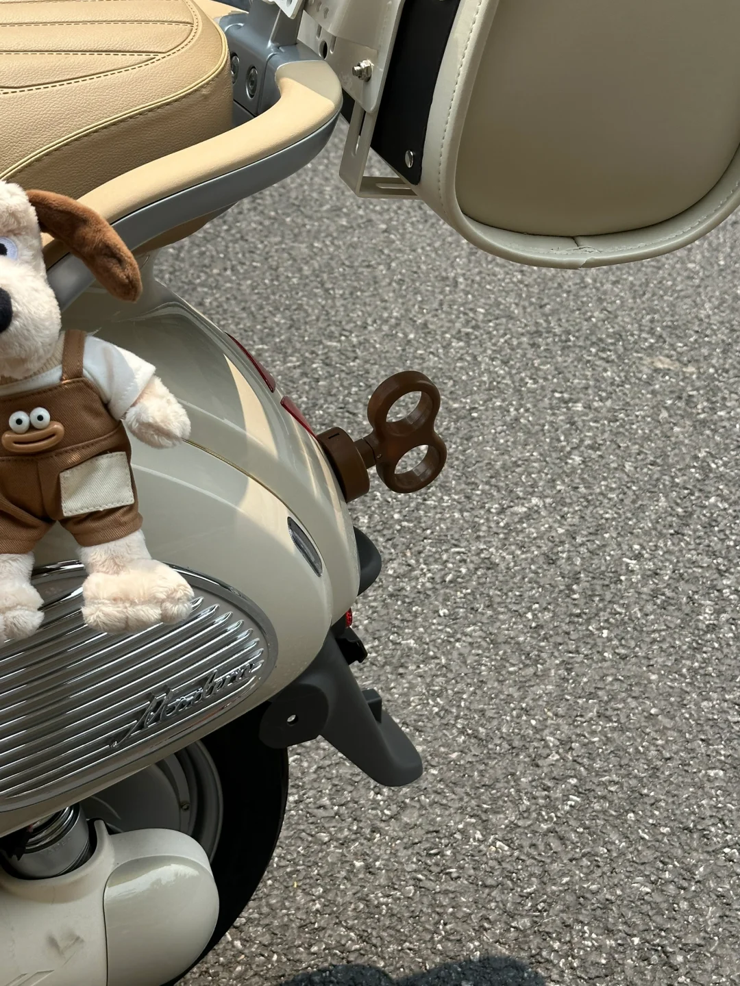 左滑 看我改造雅迪摩登光芒?