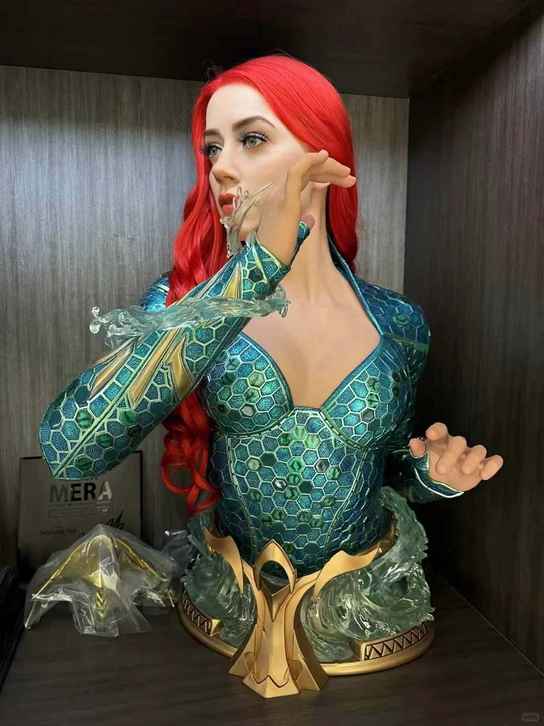 惊呆我了，朋友家地下室还藏着一套“房”