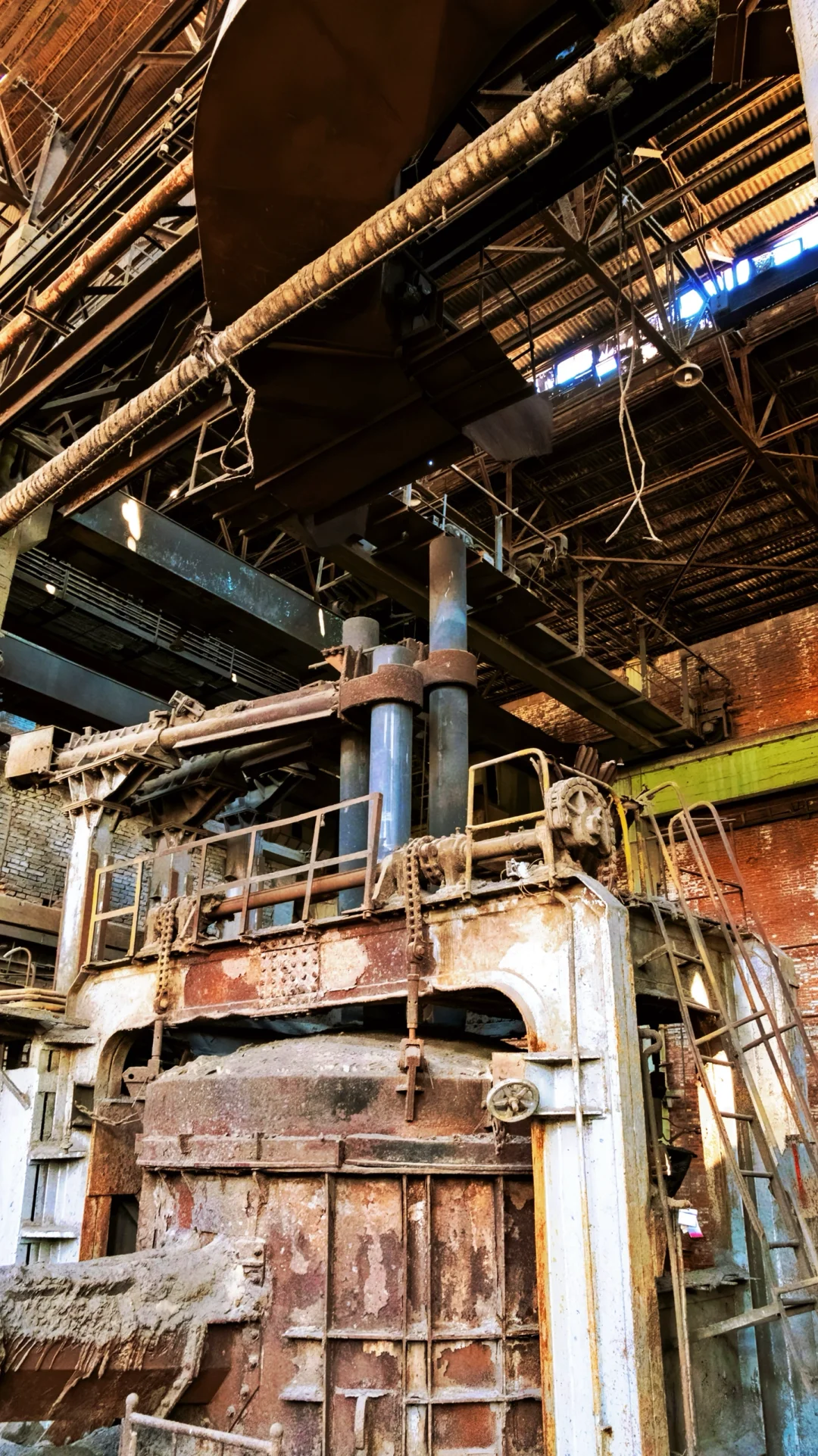 废弃工厂丨工业巨人的内部构造