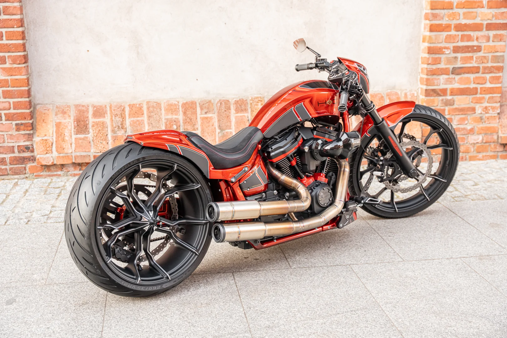 “摩纳哥” 哈雷戴维森FXDR 114改装欣赏