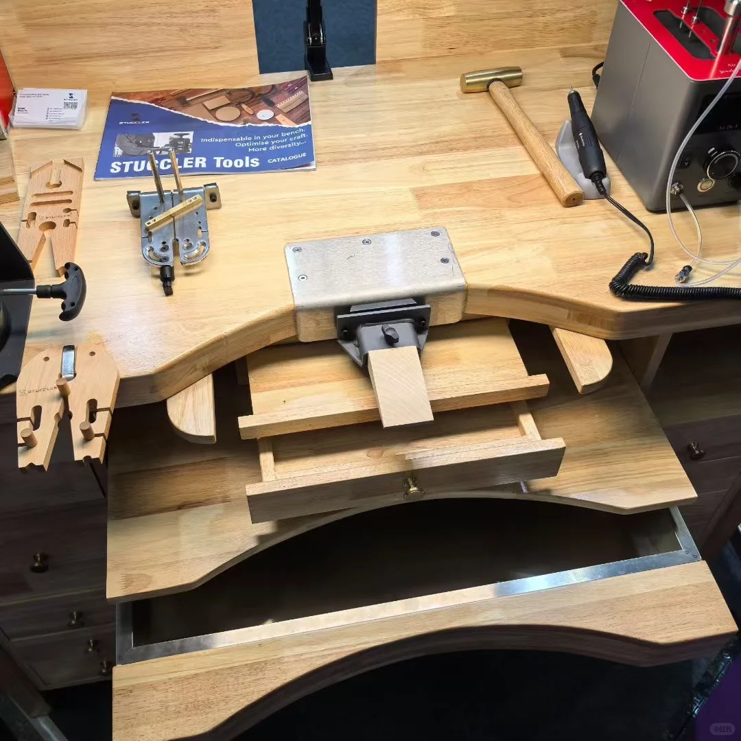 金工人们！这款金工桌有喜欢的吗？