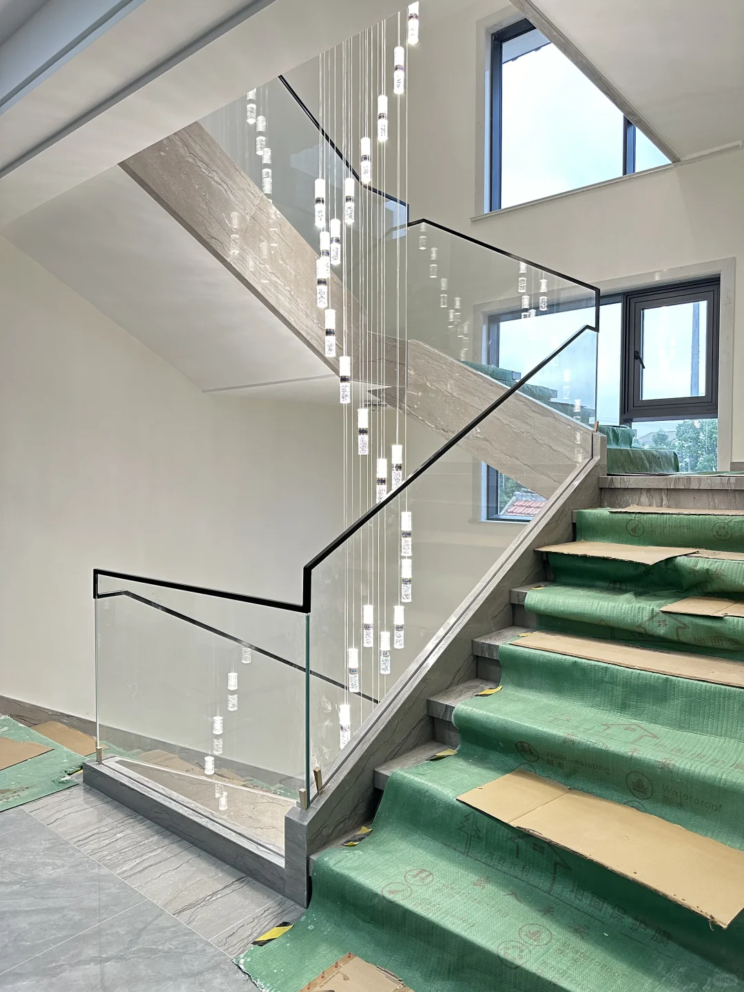 楼梯玻璃扶手订做