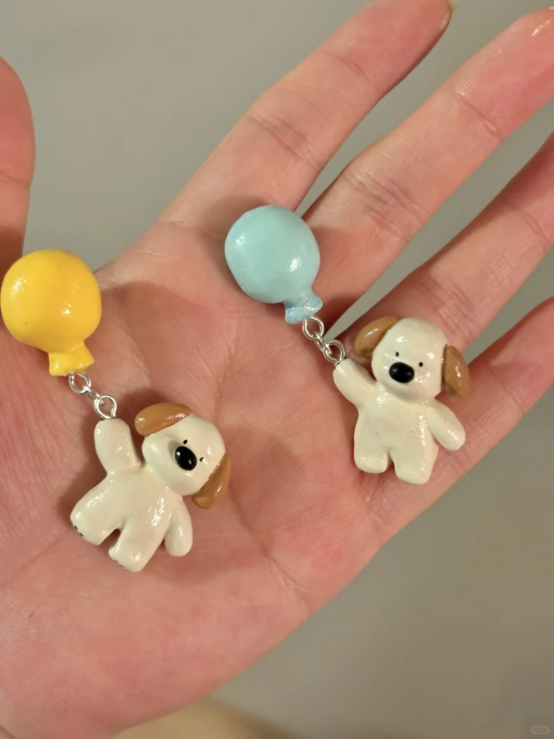 石塑粘土冰箱贴?捏了两只气球小狗?✨