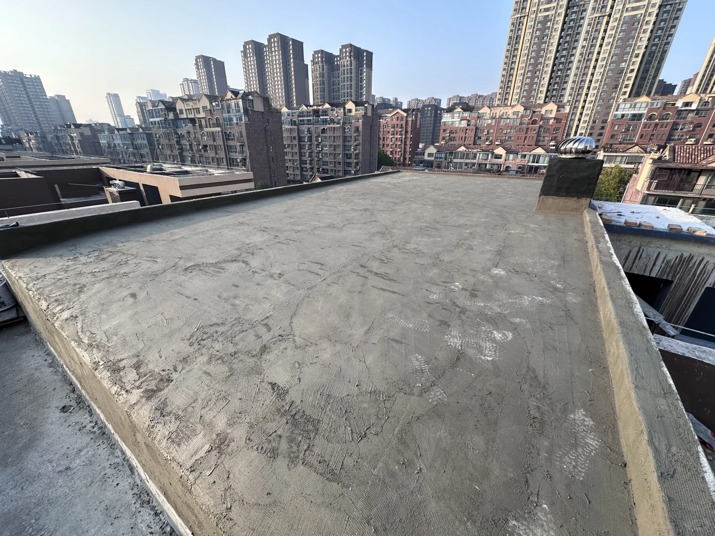 我家屋顶露台拒绝用卷材，卫生间拒绝丙纶布