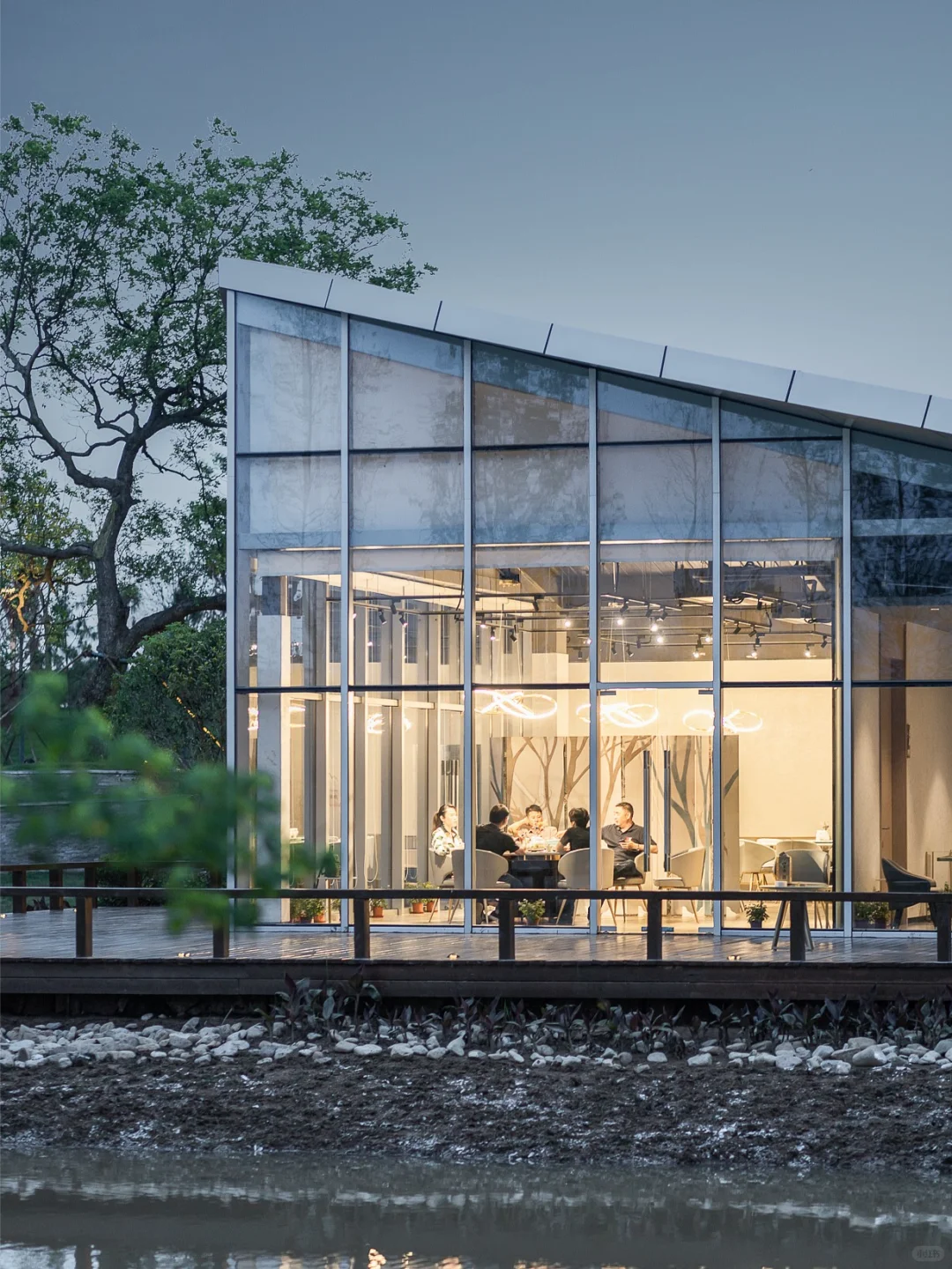 幕墙美学|售楼处建筑的细节之美