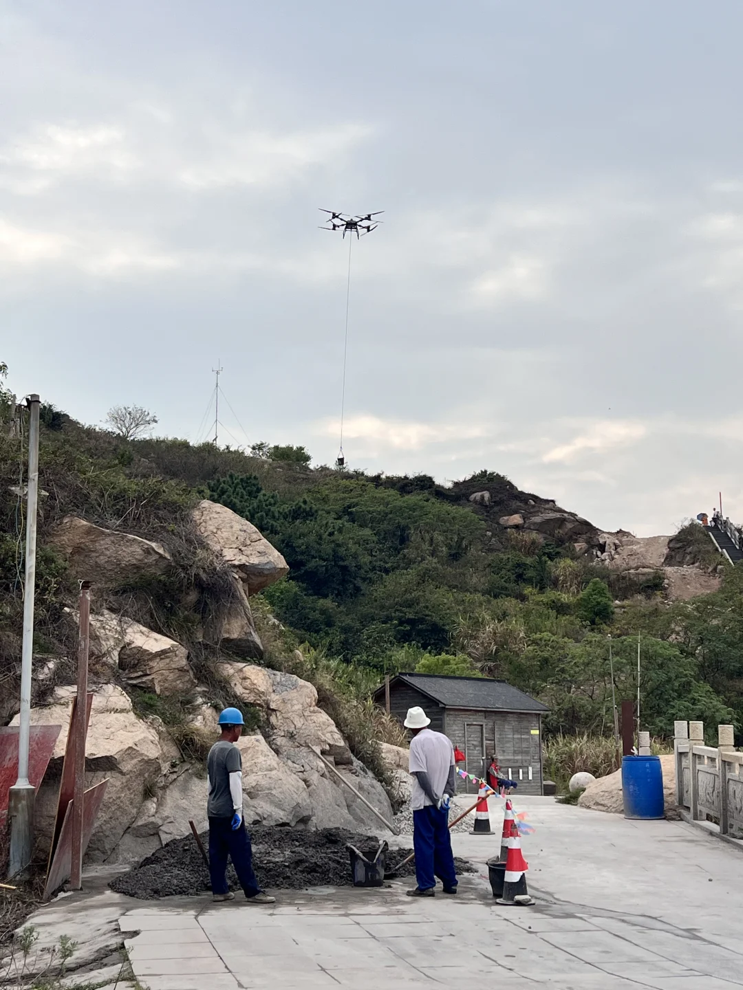 看无人机如何成为工地“超级搬运工”