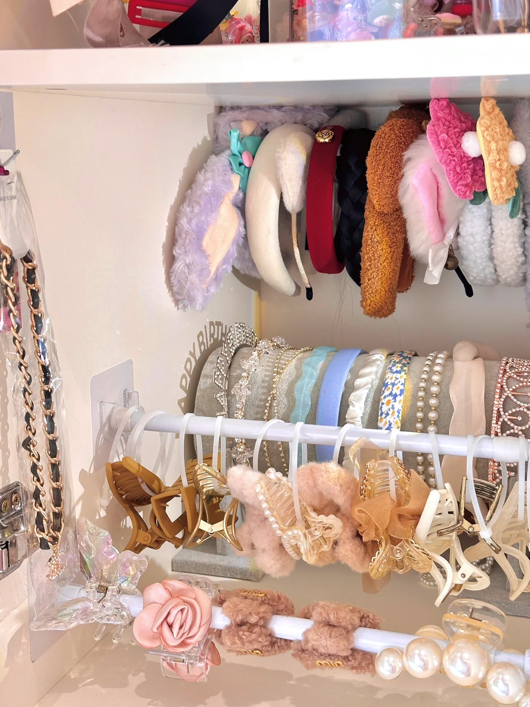 不到百元！！自己在家就能DIY的饰品柜?