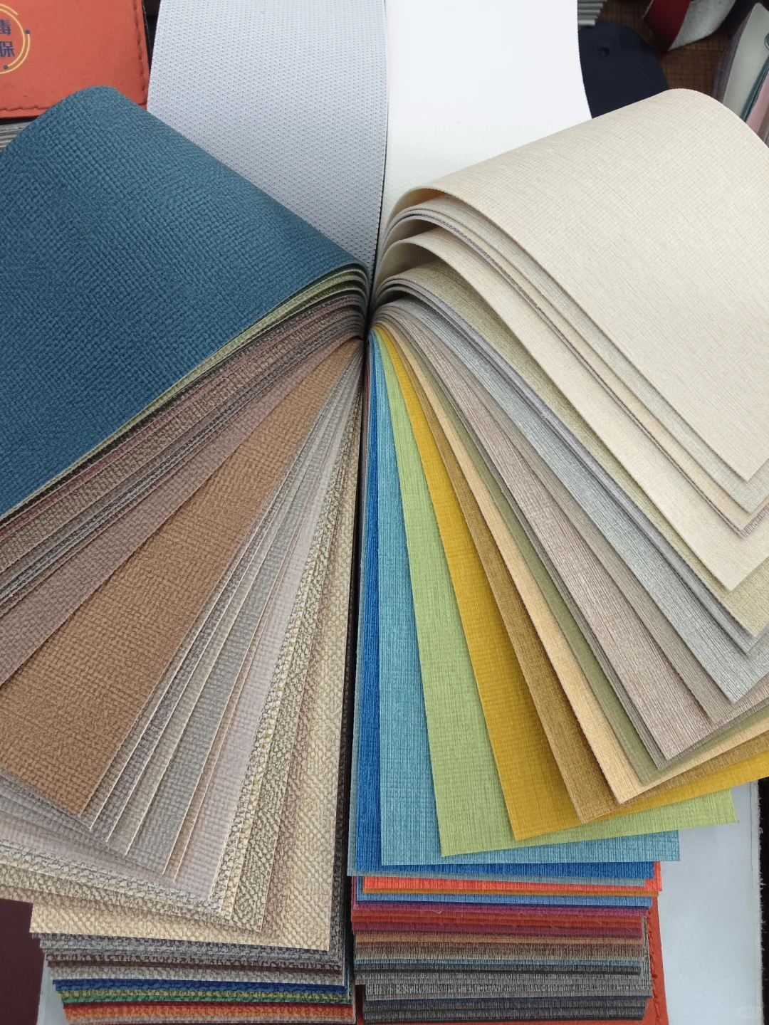 布纹皮革，两百个色任你选择?