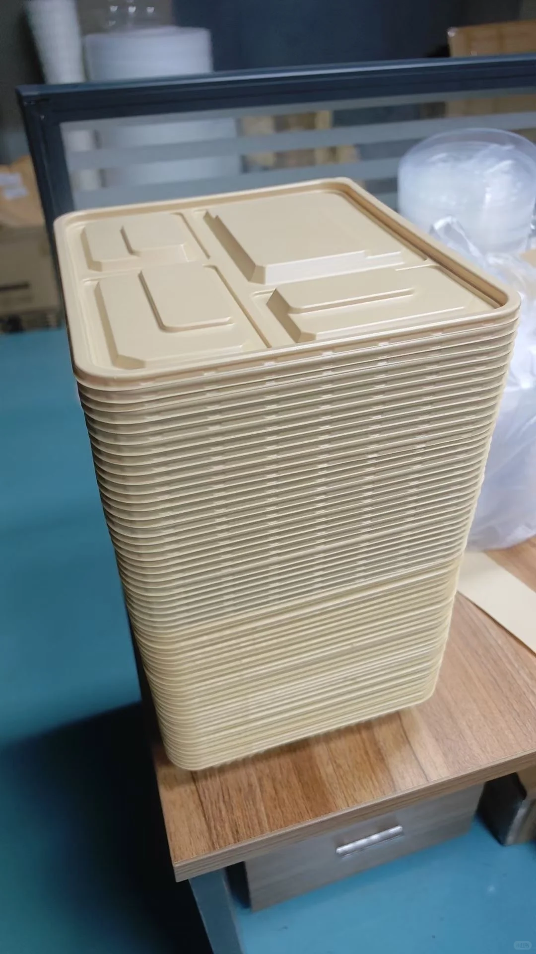 竹纤维生物基餐盒，100%可降解生物基塑料