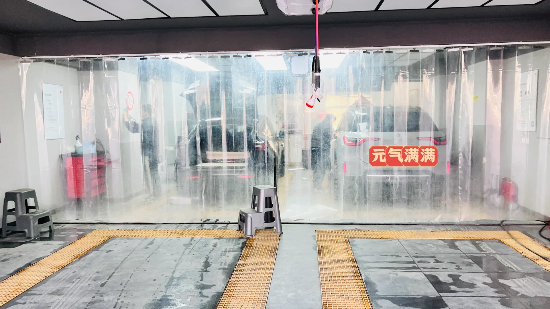 不愧是3M顶级膜，遇水变色！