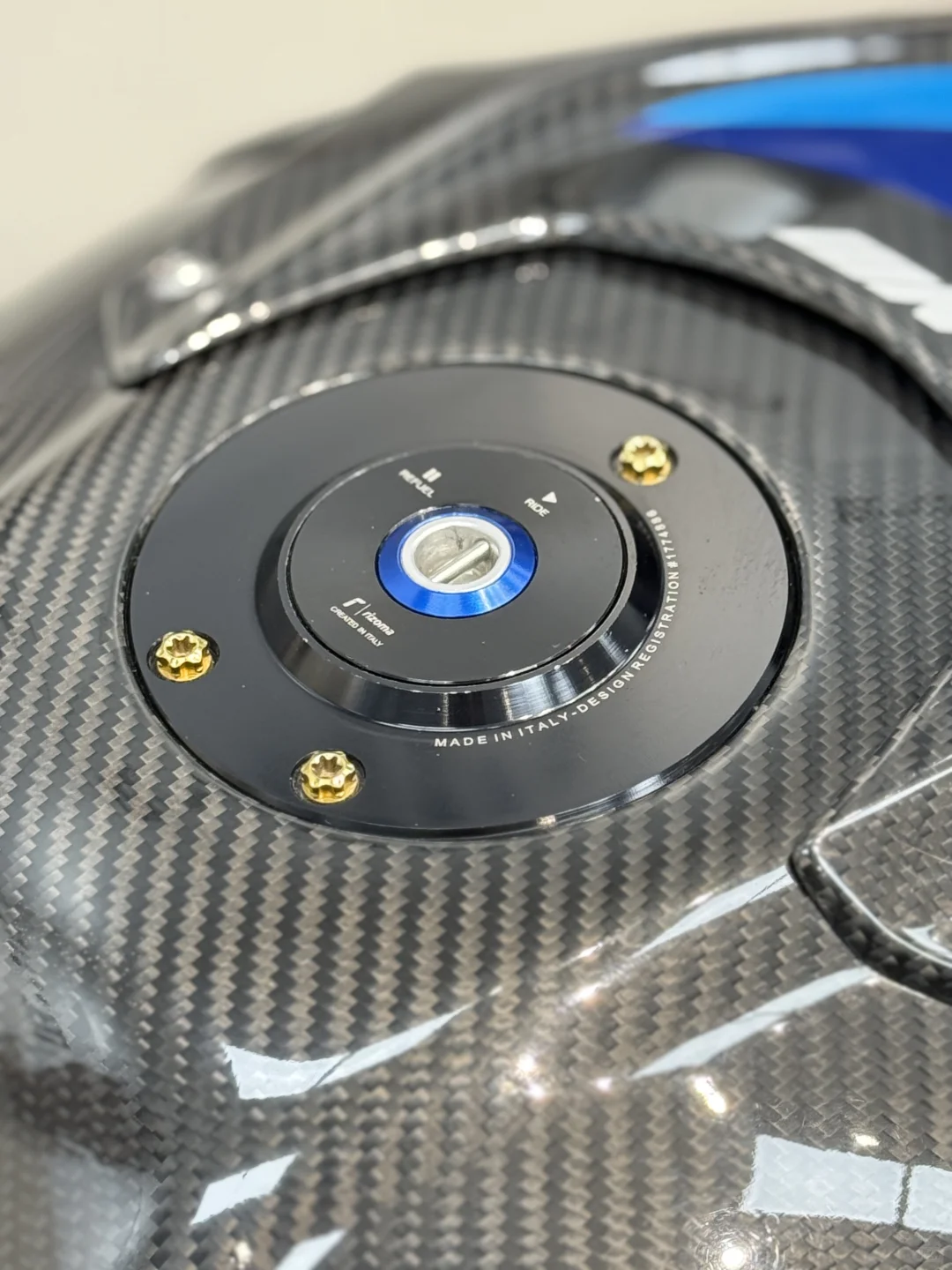 24年一首S1000RR满改雷霆套件 你的白月光?