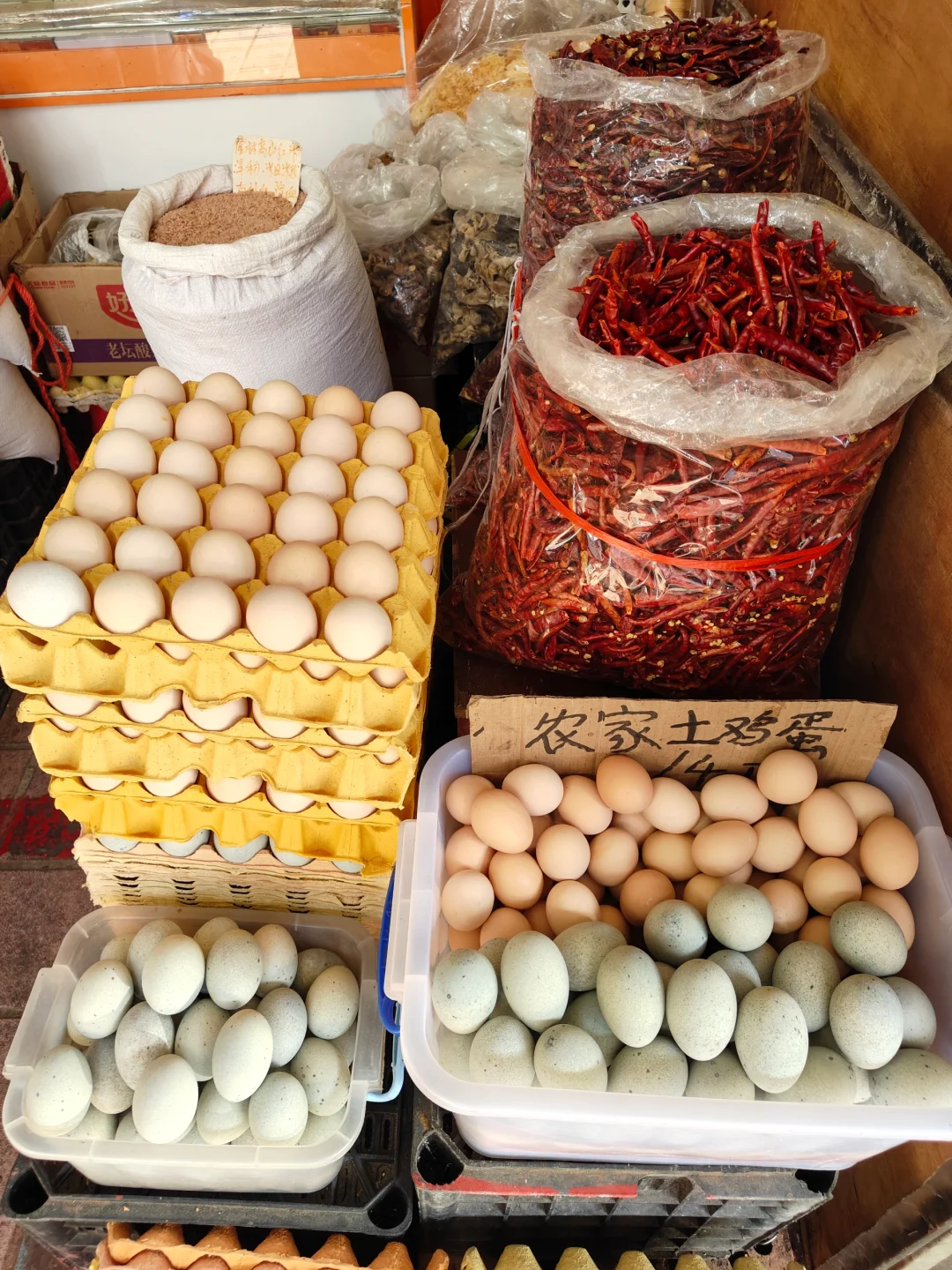 百色龙景菜市场越看越治愈的菜，忍不住拍拍