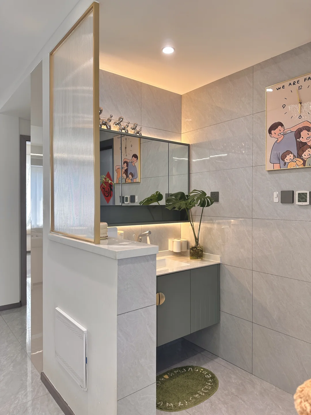 这才是普通人的家吧!不富裕但整洁~