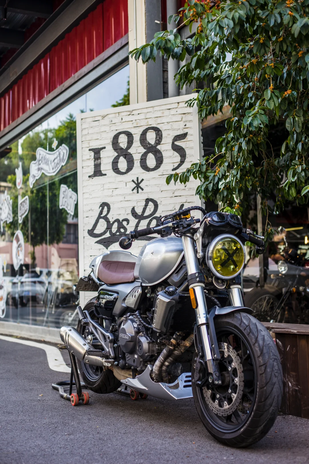 赛科龙Re560改Cafe Race套件