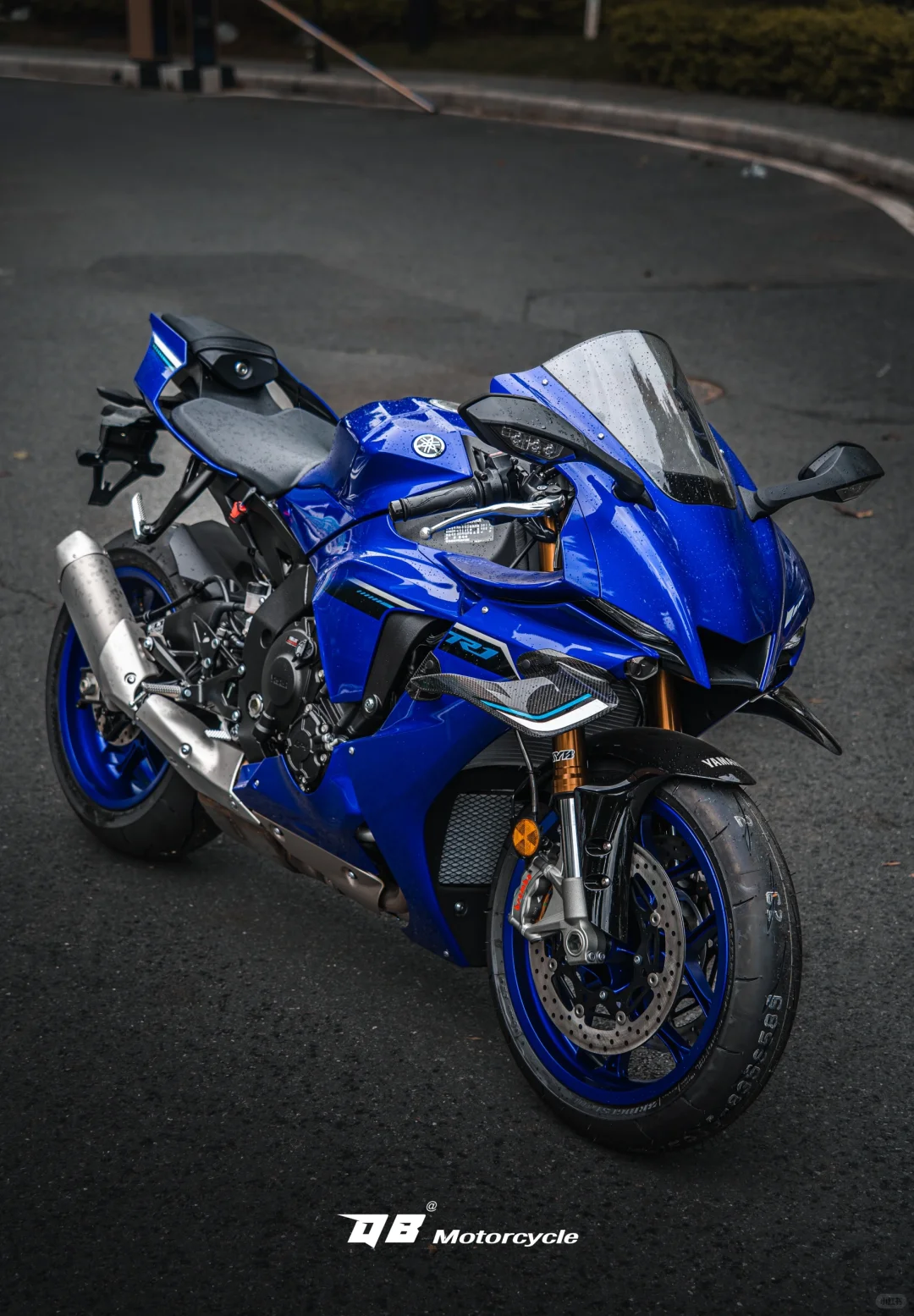 2025款雅马哈R1实拍?赛级猛兽终于落地！