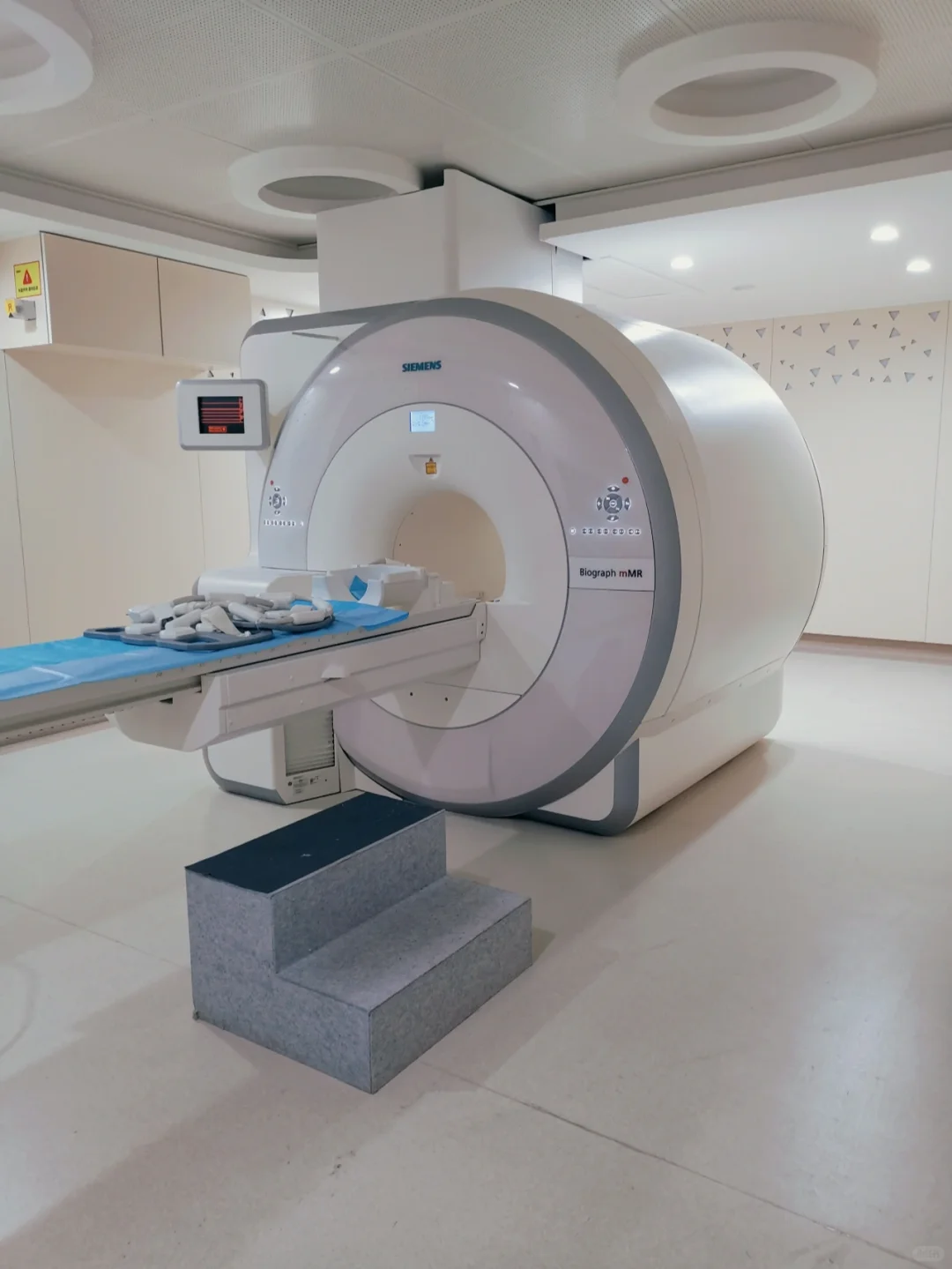 7000万的PET/MR，毫米级肿瘤筛查