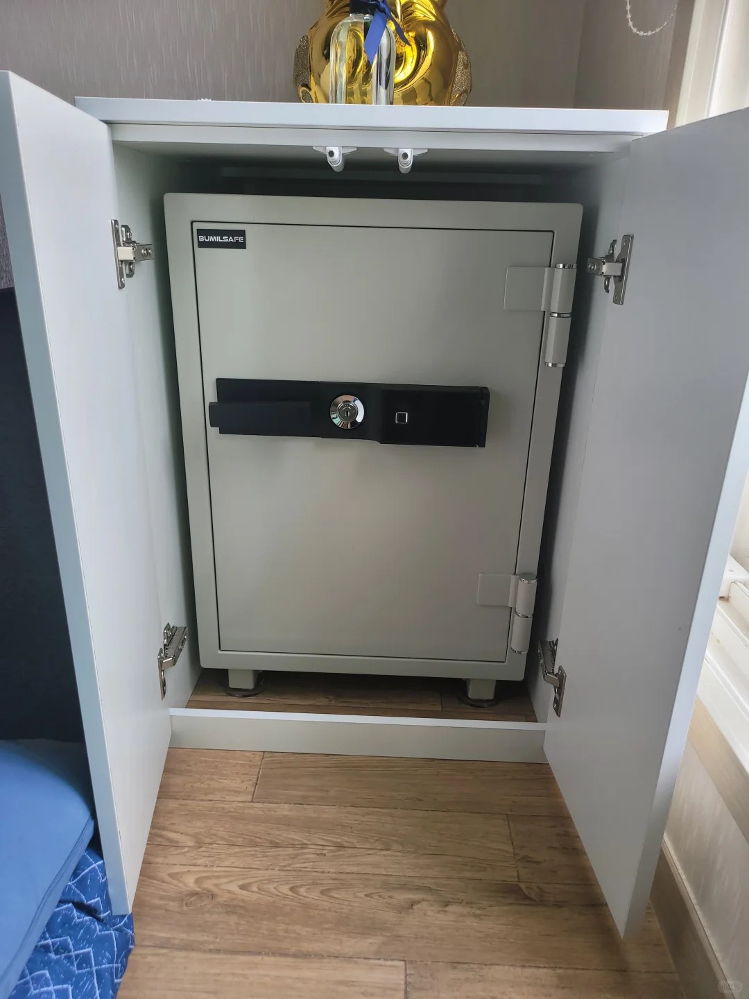 BUMIL--小偷看了都摇头的保险柜