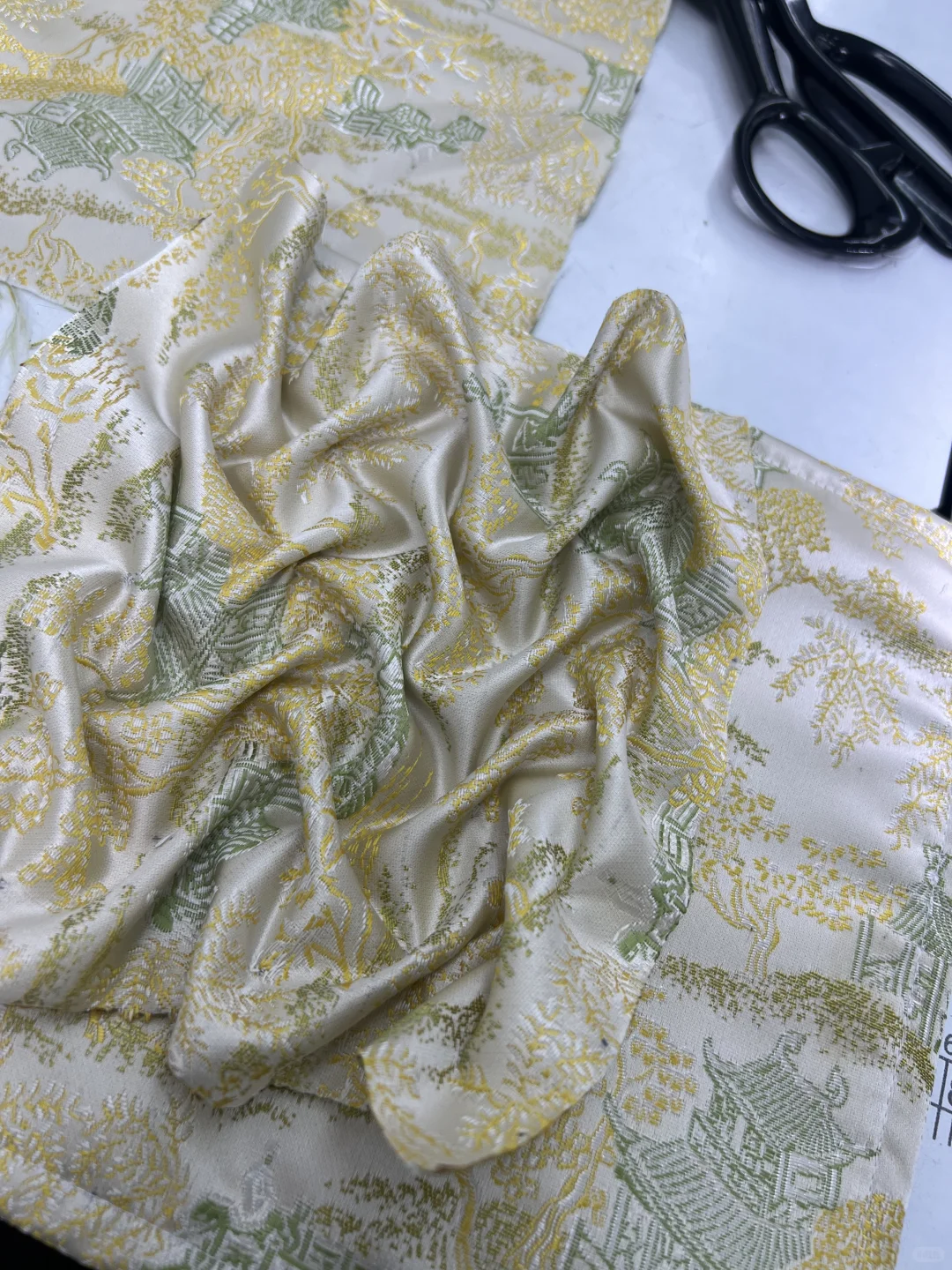 面料再造—抽褶工艺