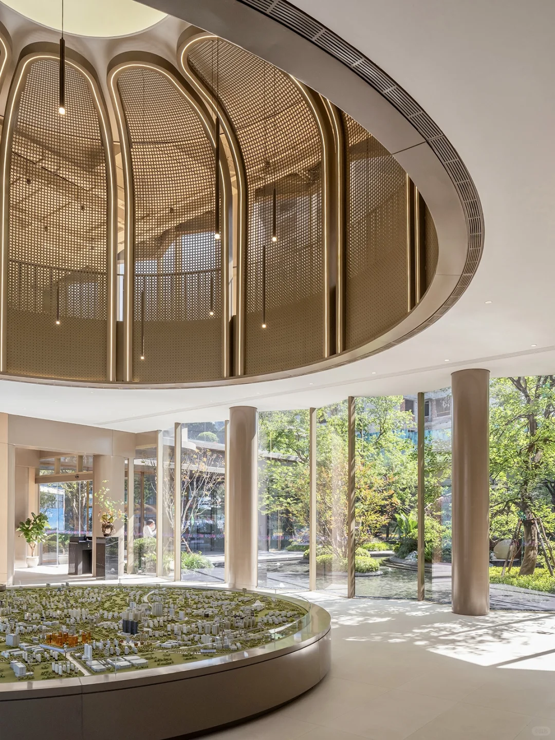 我们近期完成的一个售楼处 | UUA